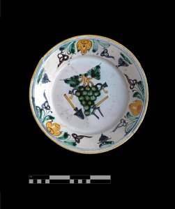 Velký majolikový talíř